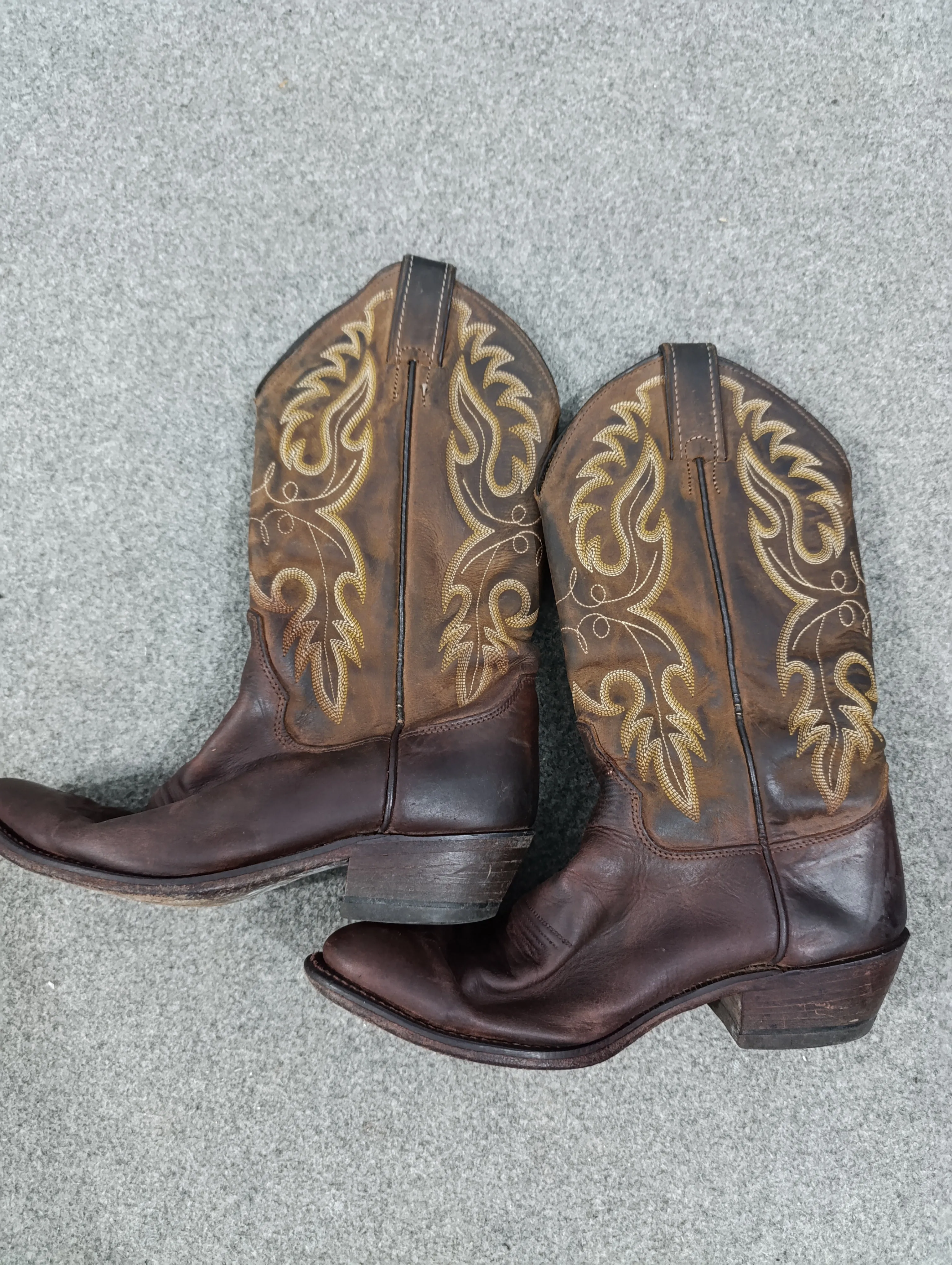 #226 Vintage Cow Boy Boots -16