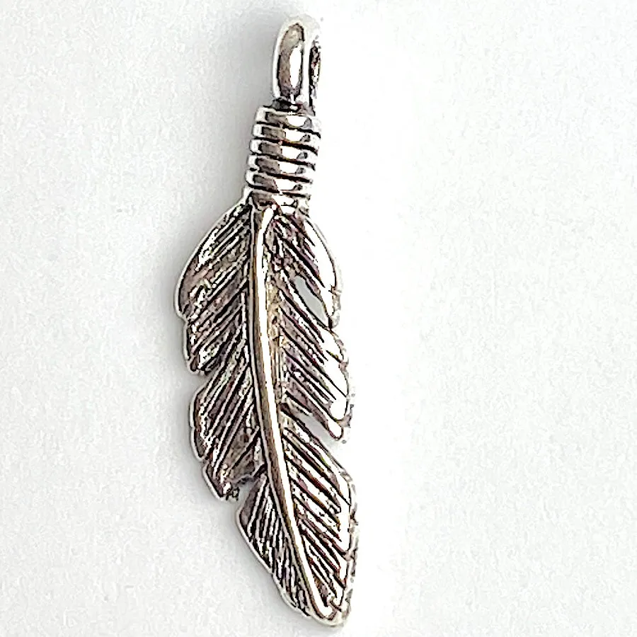 Feather Pendant/Charm, Pewter 15/16" USA, 24mm  # FJ-110