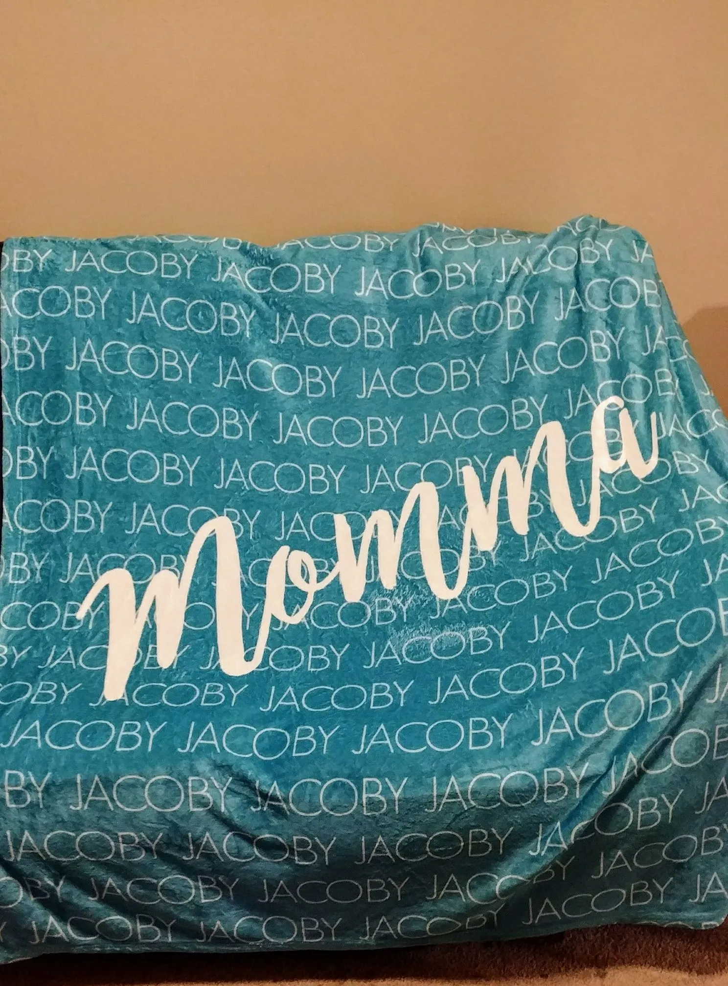 PERSONALIZED BLANKETS FOR MOM & KIDS