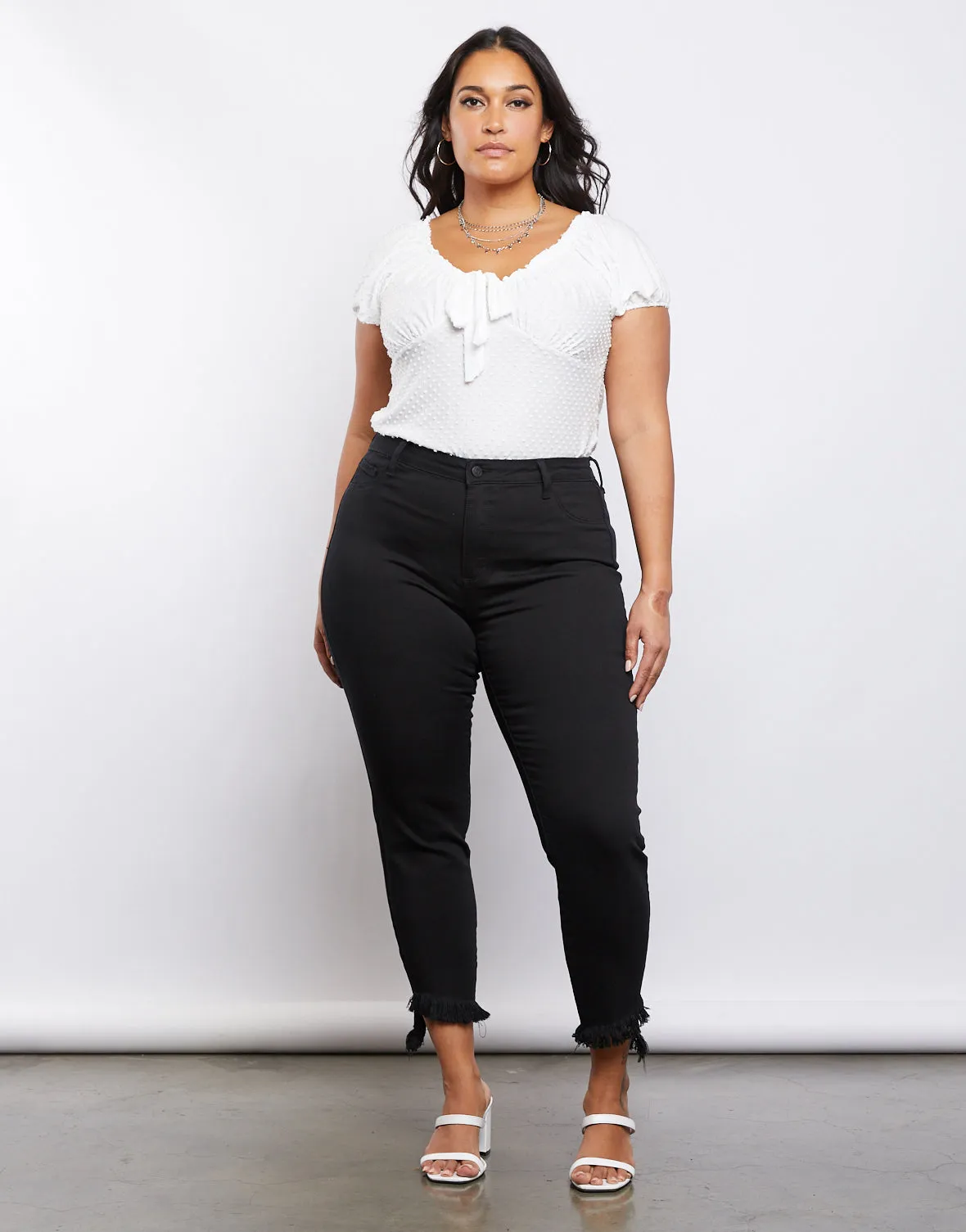 Plus Size Frayed Ankle Jeans