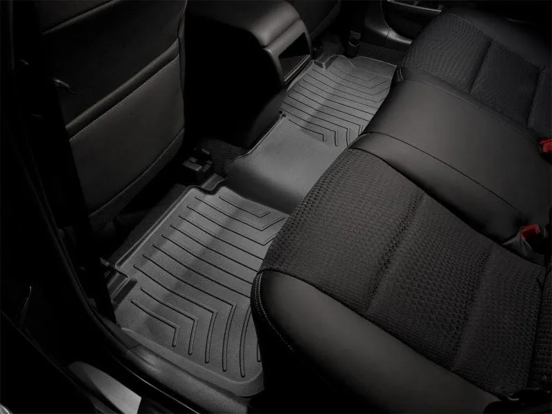 WeatherTech 13  Land Rover Range Rover Rear FloorLiner-Blk (Standard Wheelbase Model w/2nd Row Cons)